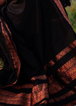 Black Spun Silk Saree With Blouse Piece