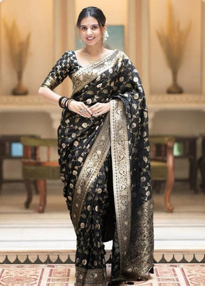 Black Spun Silk Saree With Blouse Piece
