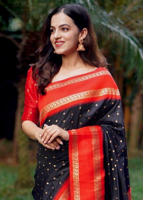 Black Spun Silk Saree With Blouse Piece