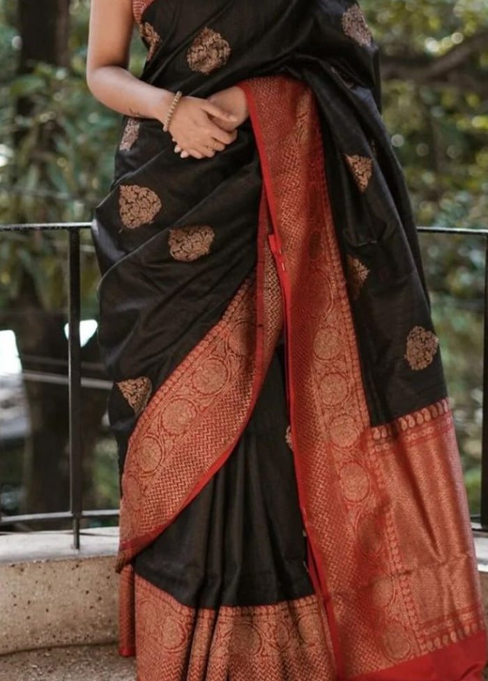 Black Spun Silk Saree With Blouse Piece