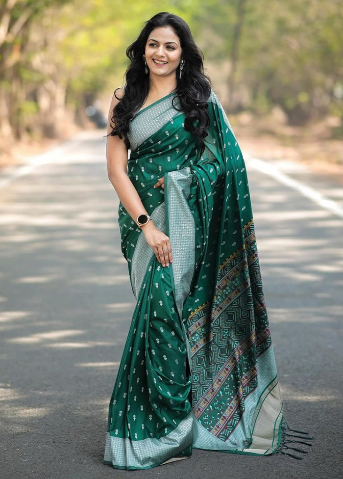 Green Spun Silk Saree With Blouse Piece