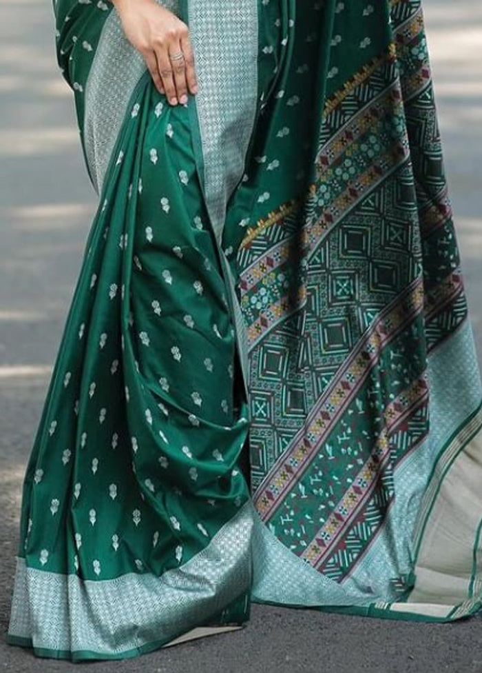 Green Spun Silk Saree With Blouse Piece