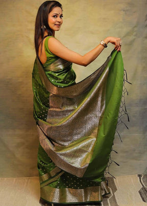 Mehendi Spun Silk Saree With Blouse Piece