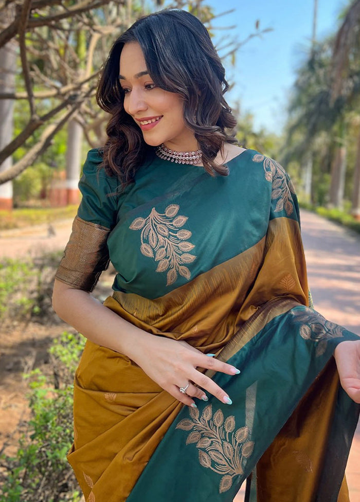 Multicolor Spun Silk Saree With Blouse Piece