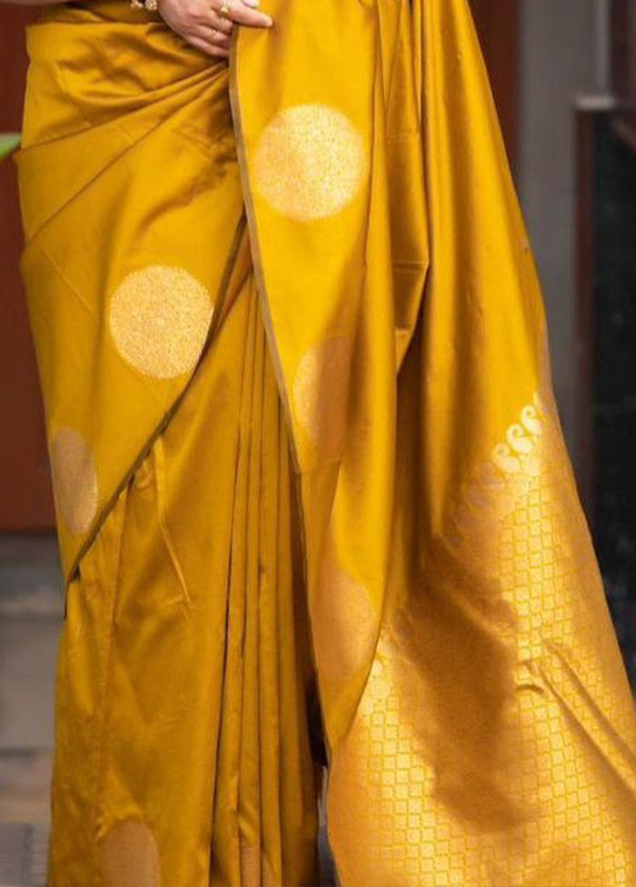 Yellow Spun Silk Saree With Blouse Piece