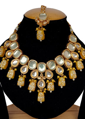 Yellow Kundan Jewellery Set With Mangtika - Indian Silk House Agencies