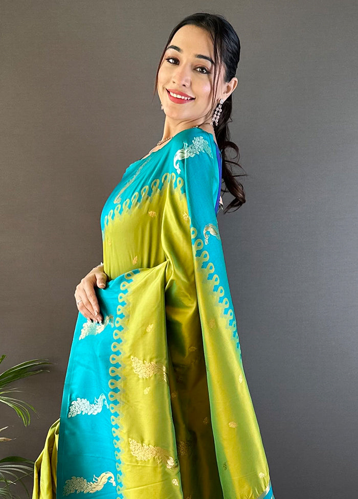 Green Spun Silk Saree With Blouse Piece