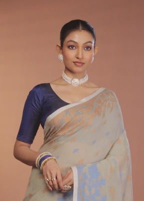 Cream Matka Silk Saree With Blouse Piece