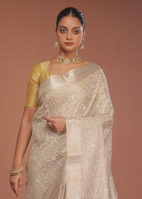 Cream Cotton Saree With Blouse Piece