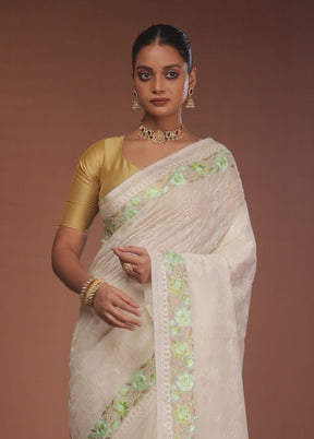 White Pure Cotton Saree With Blouse Piece