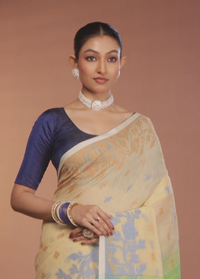 Cream Matka Silk Saree With Blouse Piece