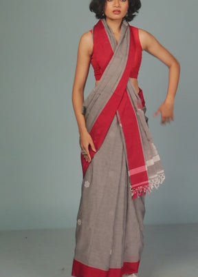 Grey Matka Silk Saree Without Blouse Piece