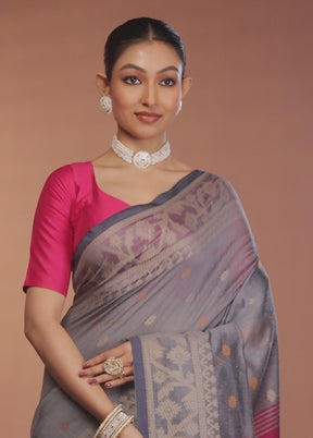 Grey Matka Silk Saree With Blouse Piece