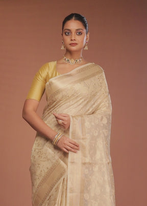Cream Cotton Saree With Blouse Piece