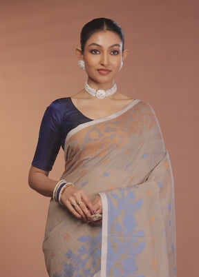 Grey Matka Silk Saree With Blouse Piece
