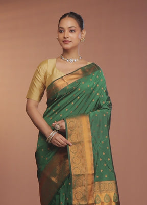 Multicolor Kanjivaram Silk Saree With Blouse Piece