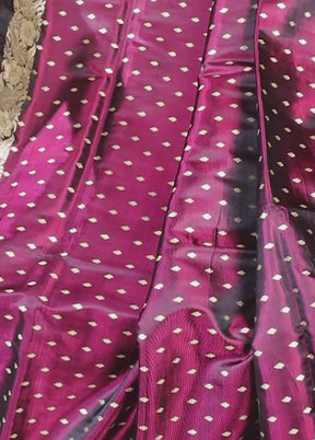 Maroon Handloom Banarasi Pure Silk Saree With Blouse Piece