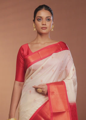 Cream Kanjivaram Silk Saree With Blouse Piece