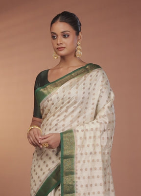 White Handloom Dupion Pure Silk Saree With Blouse Piece
