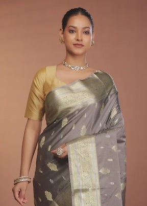 Multicolor Kanjivaram Silk Saree With Blouse Piece