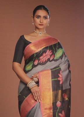 Multicolor Tussar Silk Saree With Blouse Piece