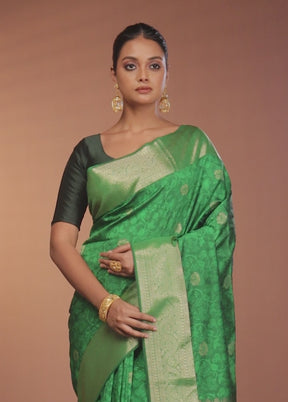 Green Kanjivaram Silk Saree With Blouse Piece