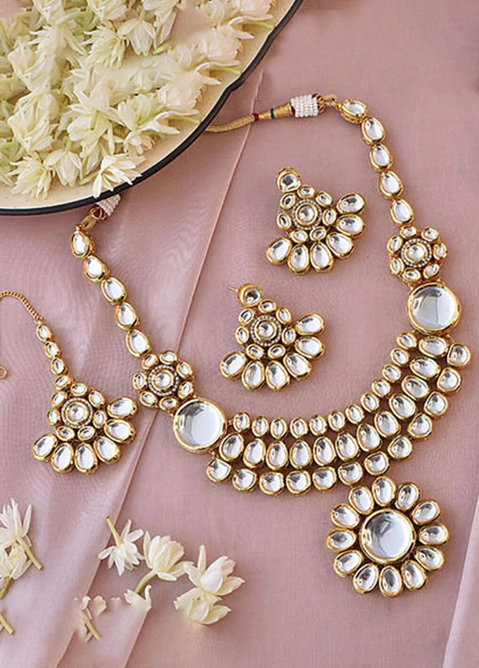 White Kundan Jewellery Set With Mangtika - Indian Silk House Agencies