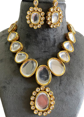 Golden Kundan Jewellery Set - Indian Silk House Agencies