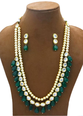 Emerald Green Kundan Jewellery Set - Indian Silk House Agencies
